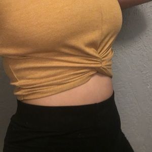 Two cropped knotted shirts 😻